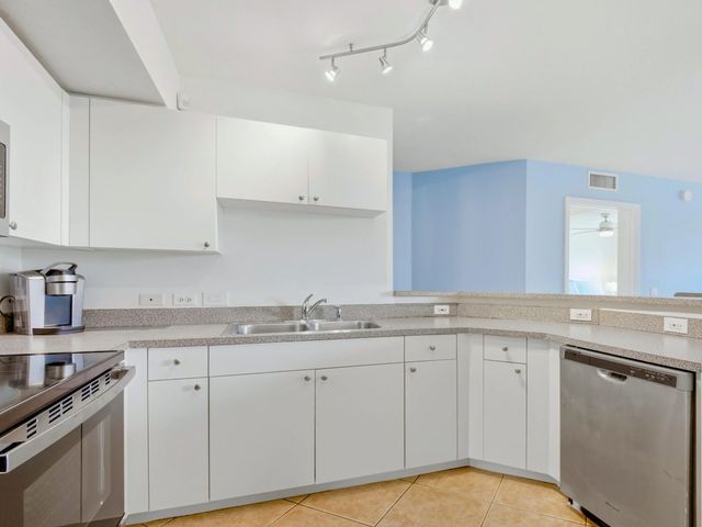 5 of 41 - 316 Villa Circle, Boynton Beach, FL