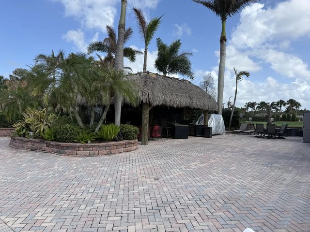 4 of 14 - 424 Nw Chipshot Lane, Port St. Lucie, FL