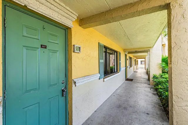 2 of 23 - 507 Meadows Circle, Boynton Beach, FL