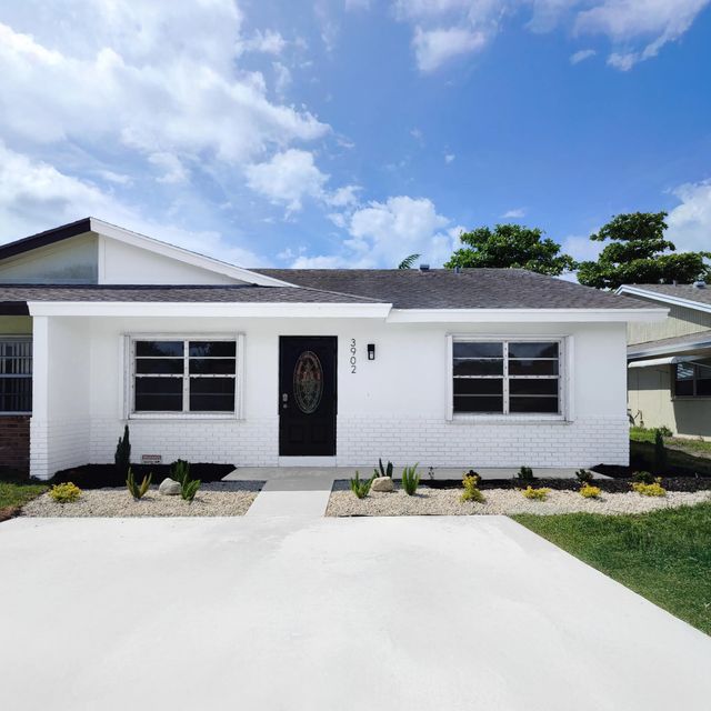 Photo of 3902 Harwood Street, West Palm Beach FL