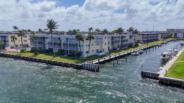 4 of 48 - 101 Doolen Court #307, North Palm Beach, FL