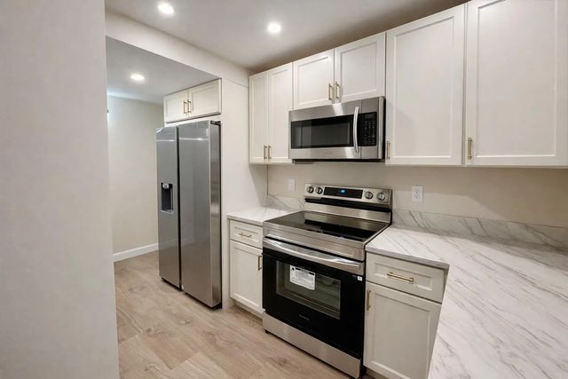4 of 26 - 311 E Ocean Avenue #205, Lantana, FL