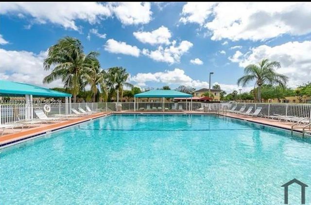 1656 Se 29th Court #107, Homestead