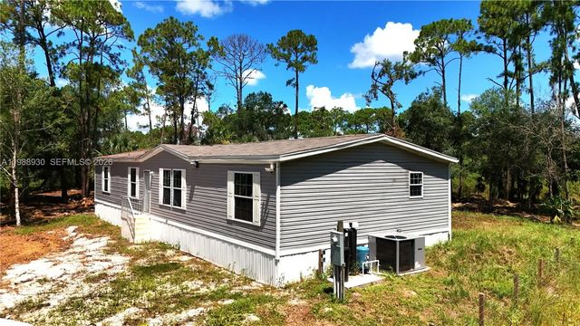 881 Woodland Boulevard, Clewiston