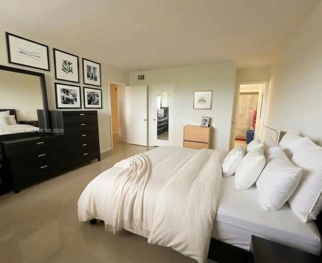 1881 Middle River Drive #704, Fort Lauderdale