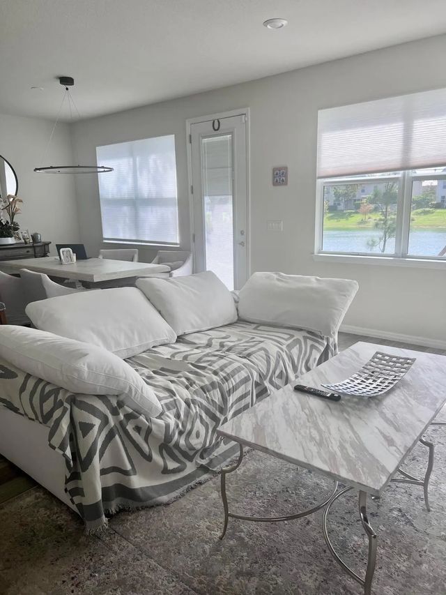 2 of 48 - 4924 Greenway Drive, Hollywood, FL