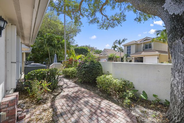 4 of 38 - 461 Coral Cove Drive, Juno Beach, FL