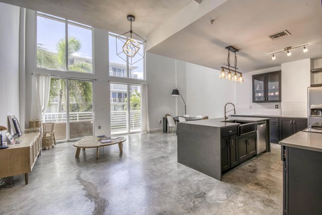 108 Lake Avenue #202, Lake Worth Beach