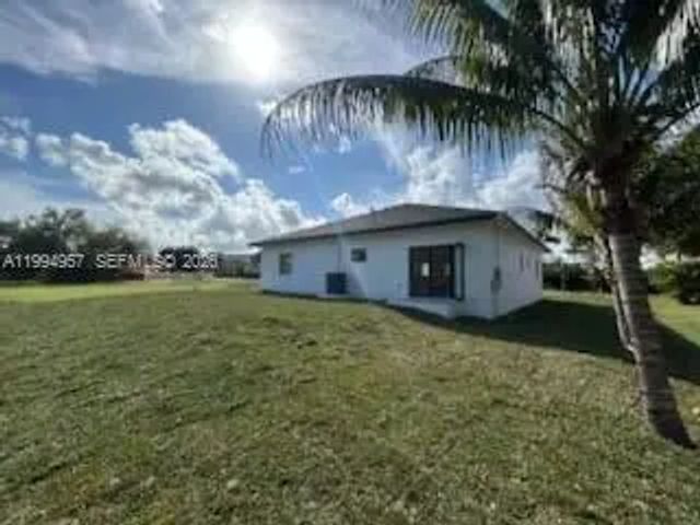 3 of 6 - 1468 Nw 100th Street, Miami, FL