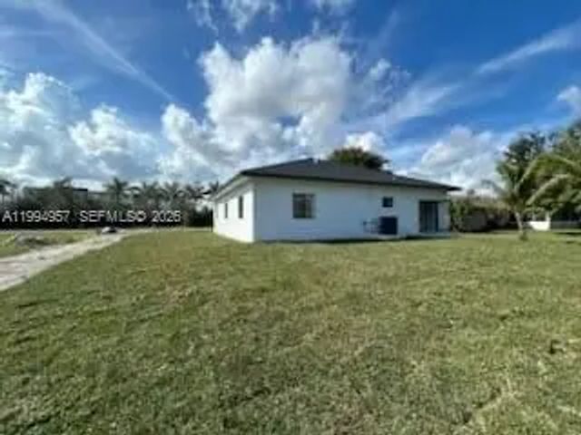 4 of 6 - 1468 Nw 100th Street, Miami, FL