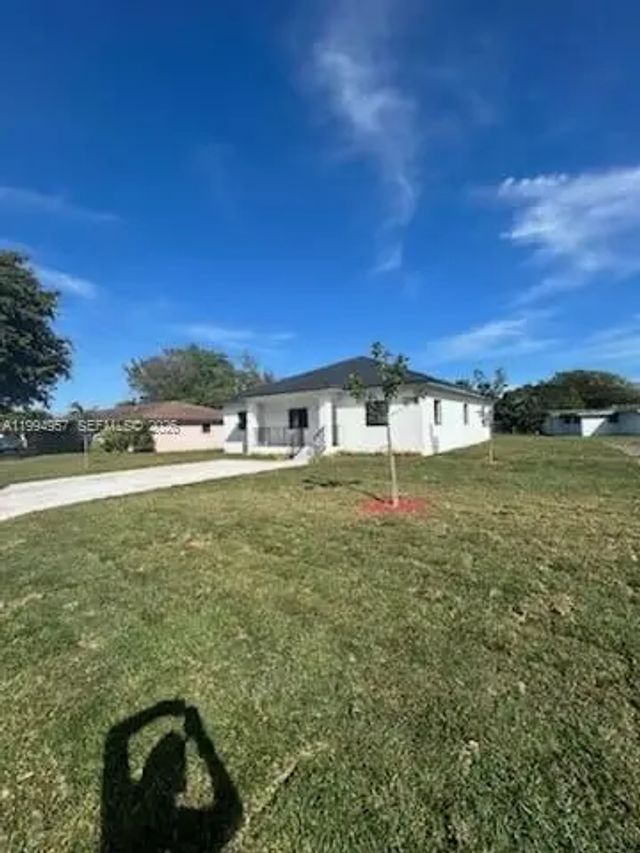 5 of 6 - 1468 Nw 100th Street, Miami, FL