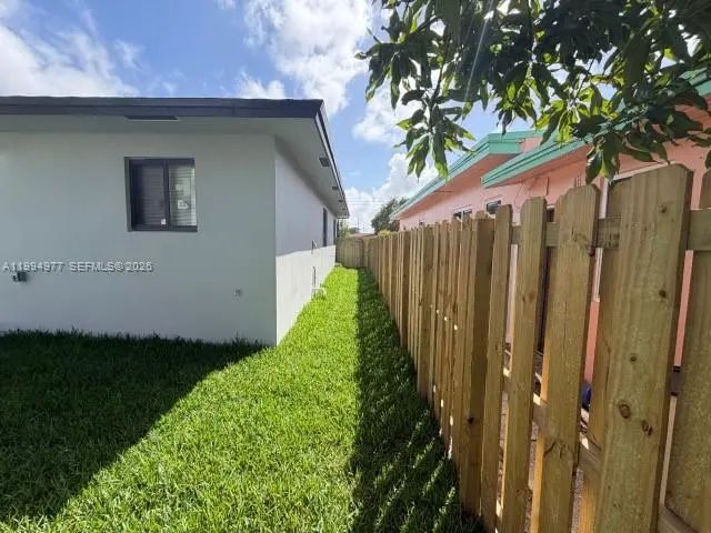 5 of 32 - 644 Nw 6th Court, Hallandale Beach, FL