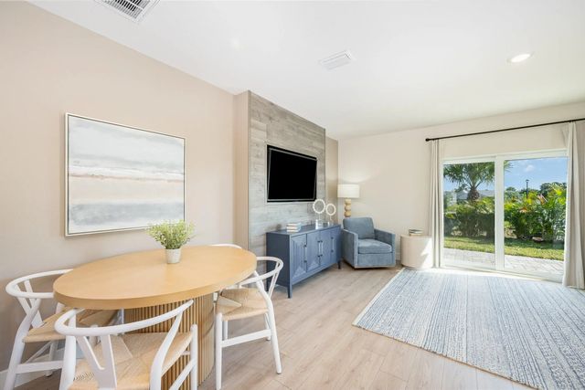 4 of 17 - 8176 Cobblestone Drive, Fort Pierce, FL