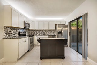 Photo of Listing #B26011223