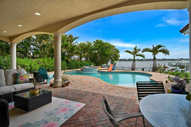 Photo of 881 Se Saint Lucie Boulevard, Stuart FL