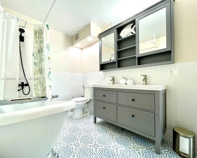 2 of 15 - 1913 S Ocean Drive #129, Hallandale Beach, FL