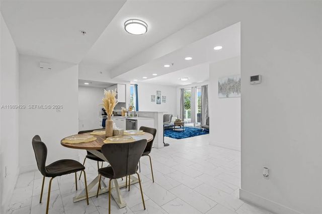1850 Monroe Street #309, Hollywood