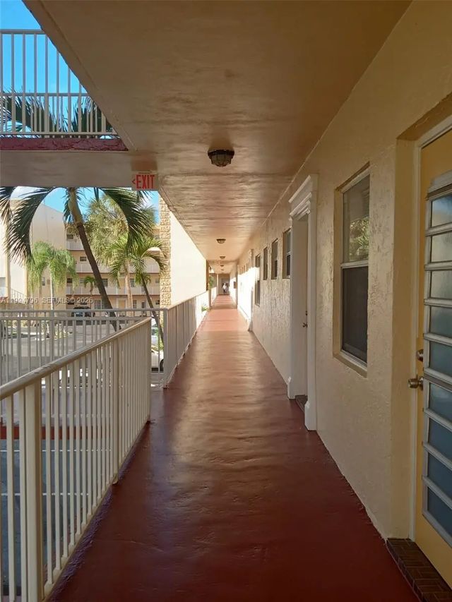 N/A, Lauderdale Lakes