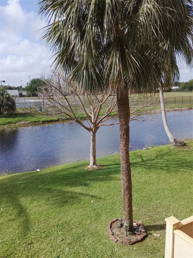 5 of 33 - N/A, Lauderdale Lakes, FL
