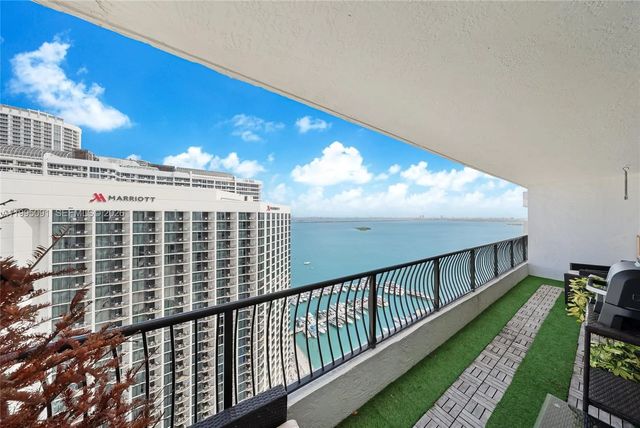 2 of 20 - 555 Ne 15th Street #33g, Miami, FL