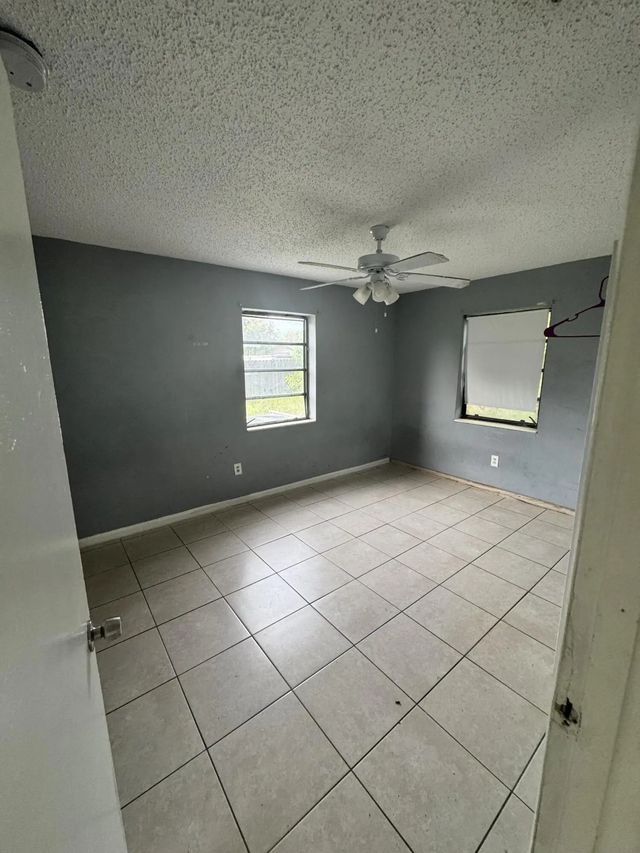 3 of 9 - 243 Ne 39th Court, Deerfield Beach, FL