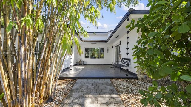 3 of 23 - 1895 Ne 118th Road, North Miami, FL