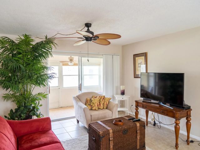 2971 W Ashley Dr Drive W #b, West Palm Beach