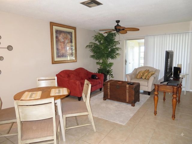 4 of 15 - 2971 W Ashley Dr Drive W #b, West Palm Beach, FL