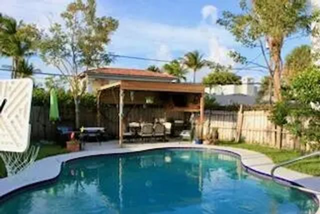 2 of 25 - 237 Wenonah Place, West Palm Beach, FL