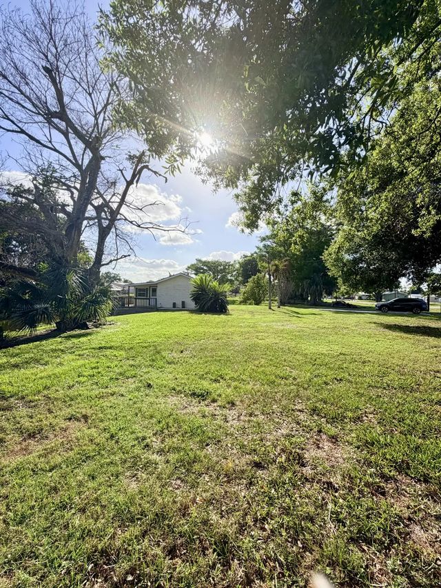 5 of 17 - 4046 Se 26th Street, Okeechobee, FL