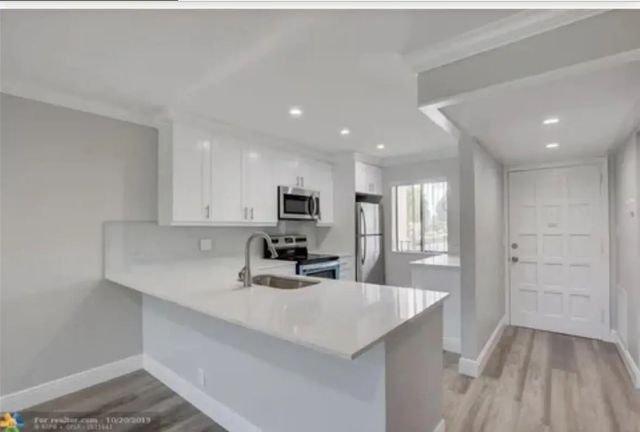 3 of 26 - 4110 Tivoli Court #202, Lake Worth, FL