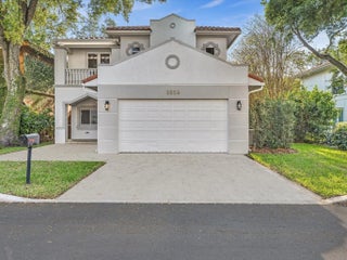 Photo of Listing #B26011397