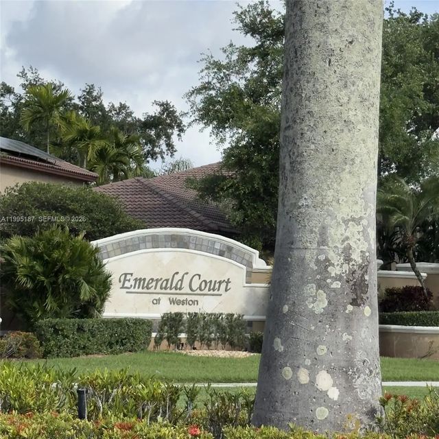 16029 Emerald Cove Road, Weston