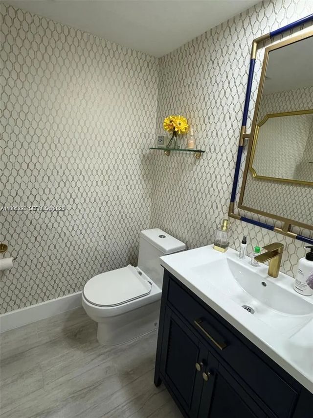 3 of 12 - 2030 S Ocean Drive #815, Hallandale Beach, FL