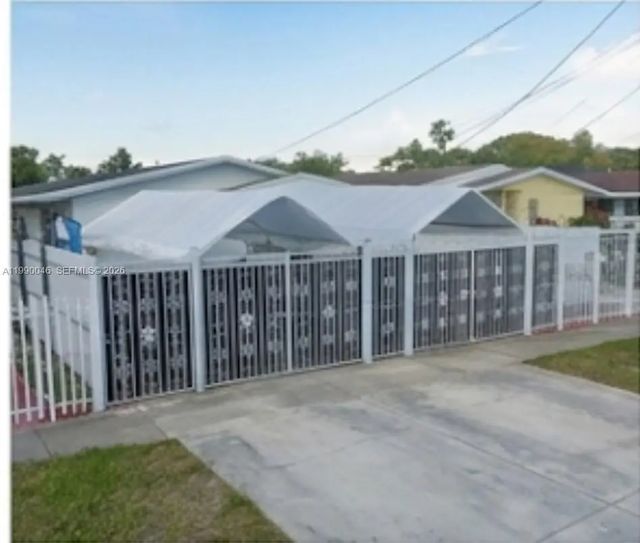2373 Nw 33rd Street, Miami