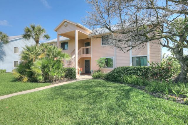 2 of 81 - 5720 Pelican Pointe Drive #3, Sebastian, FL