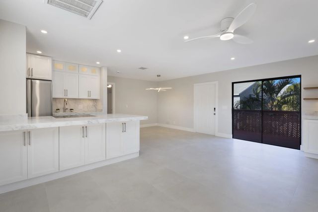 3 of 49 - 7 Crossings Circle #h, Boynton Beach, FL