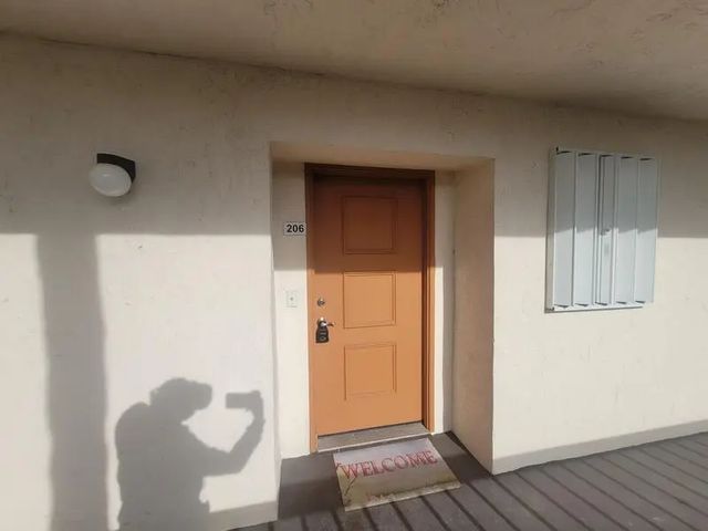 4 of 77 - 5917 Via Vermilya #206, Lake Worth, FL