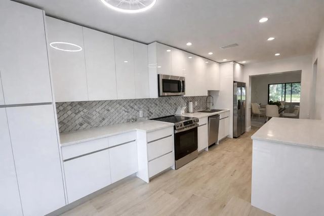 3 of 39 - 4 Westgate Lane #4c, Boynton Beach, FL