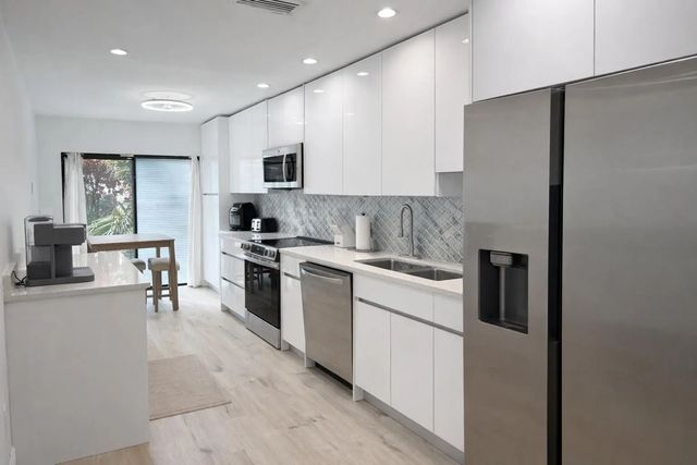5 of 39 - 4 Westgate Lane #4c, Boynton Beach, FL