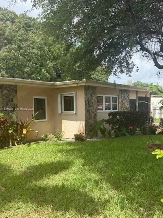 2 of 15 - 16300 Nw 21st Avenue, Miami Gardens, FL