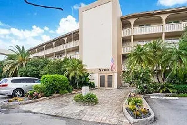 2305 Lucaya Lane #g1, Coconut Creek