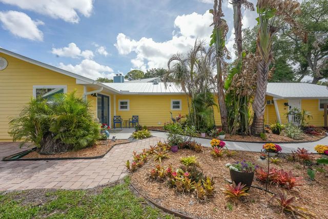 5 of 42 - 1341 Sw Evergreen Lane, Palm City, FL