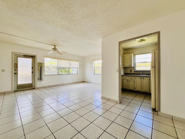 2 of 18 - 141 Sussex H, West Palm Beach, FL