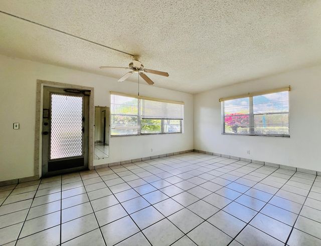 5 of 18 - 141 Sussex H, West Palm Beach, FL