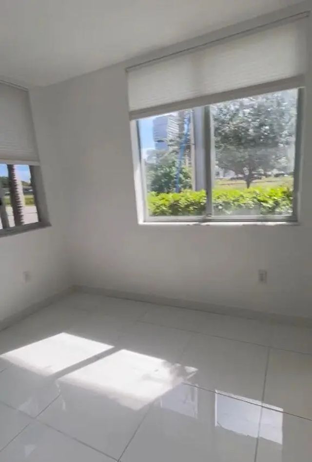 5 of 8 - 2651 Ne 212th Terrace #107, Miami, FL