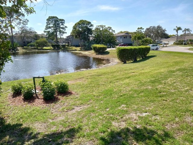 3 of 5 - 630 E Pointe Ct Sw, Vero Beach, FL