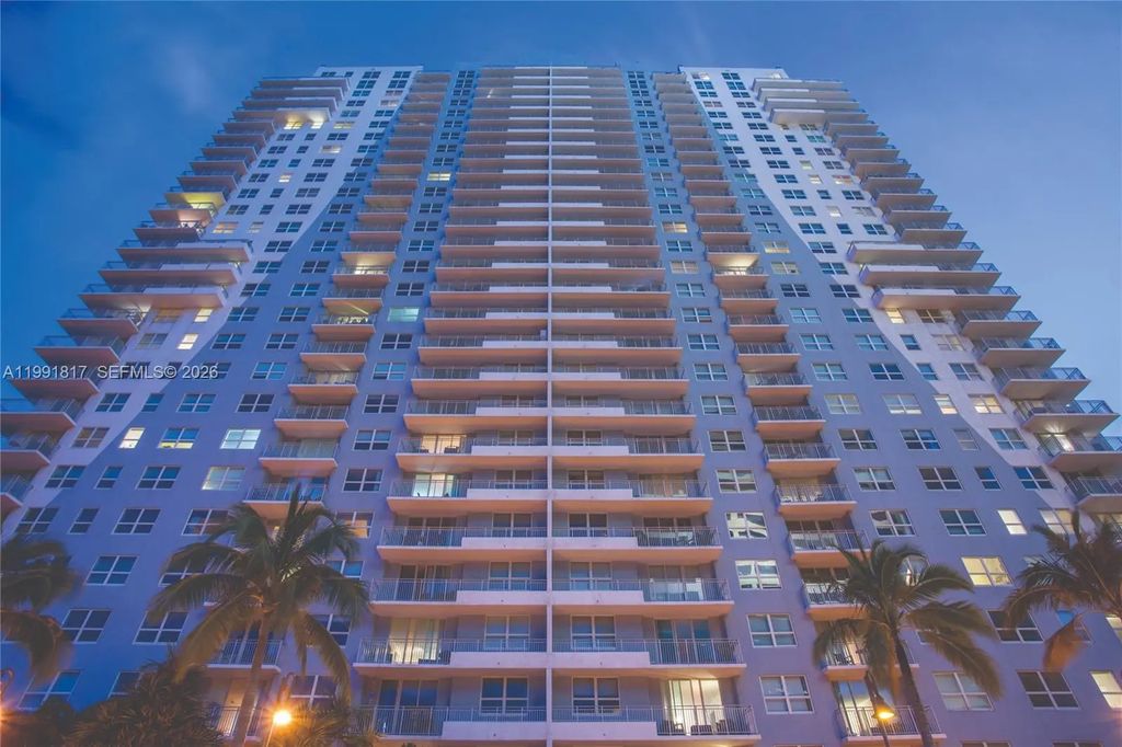 1111 Brickell Bay Drive #3108, Miami