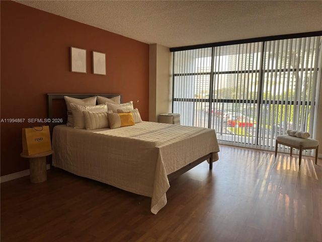 5 of 21 - 600 Parkview Drive #222, Hallandale Beach, FL