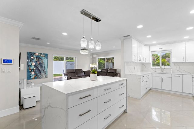 4 of 31 - 747 Avon Road, West Palm Beach, FL